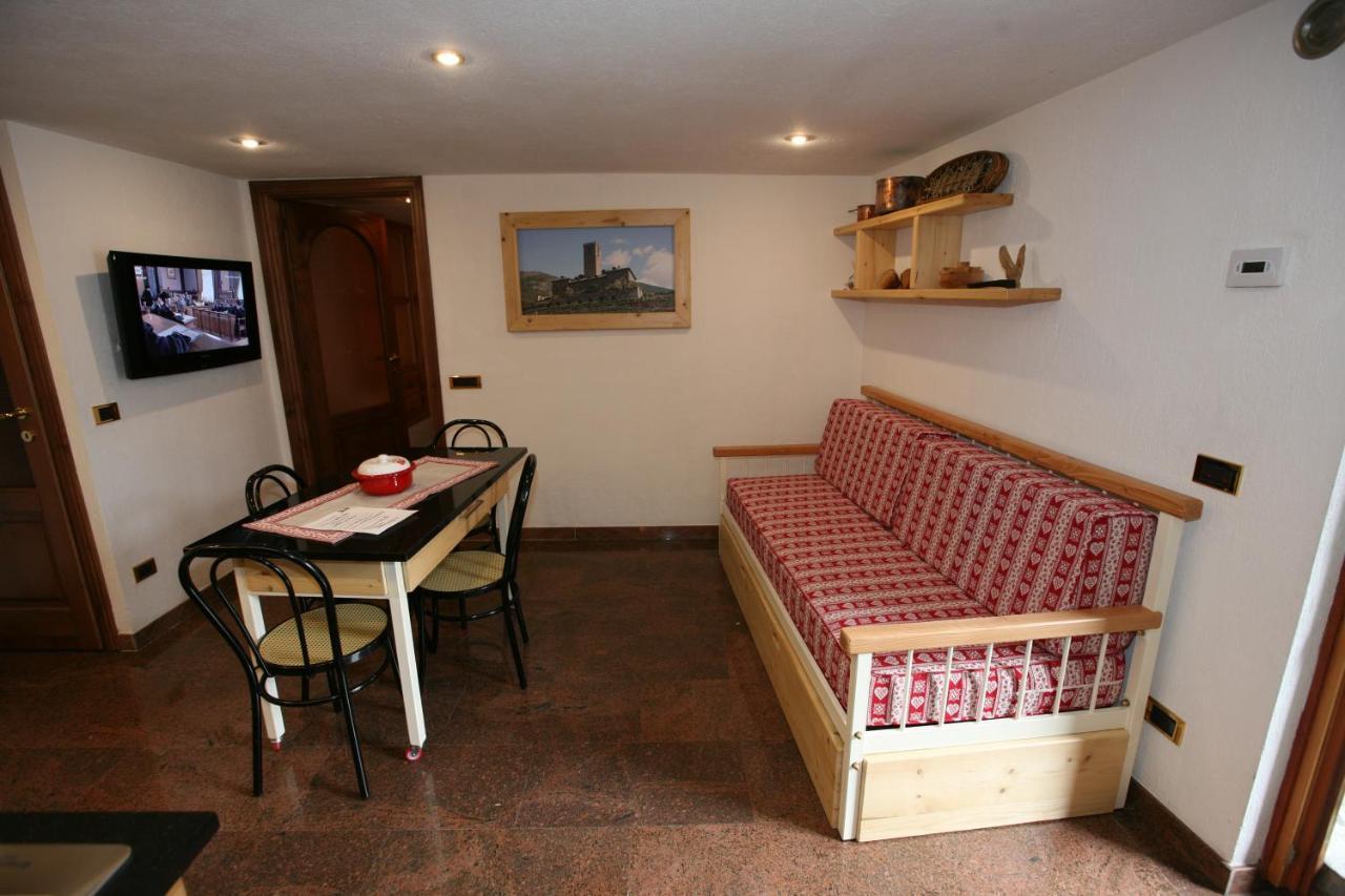 Del Villaggio * Sarre